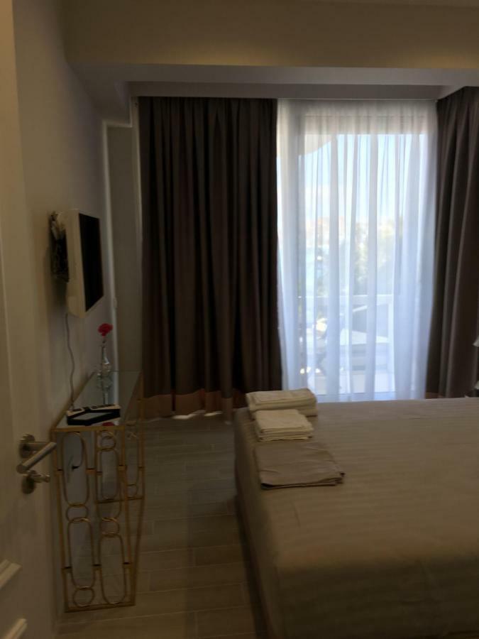 Onira Luxury Rooms Саранда Экстерьер фото