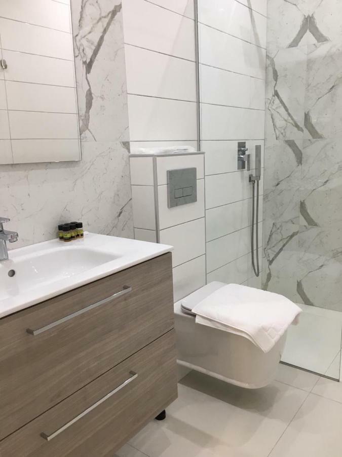 Onira Luxury Rooms Саранда Экстерьер фото